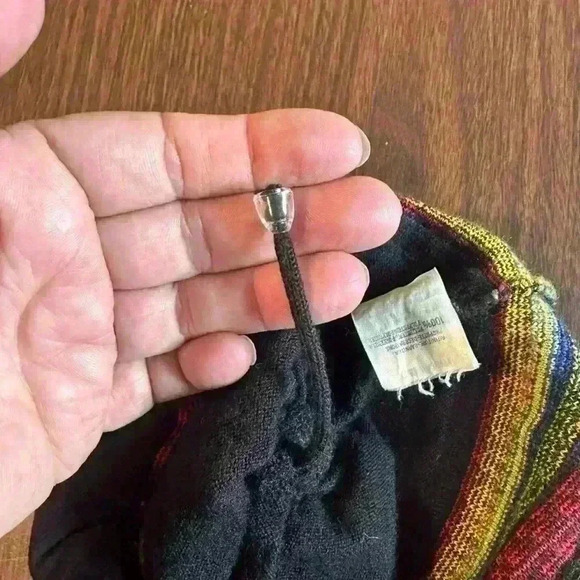 Conte Of Florence Wool Blend Beanie With Adjustable Length Pompom - Picture 3 of 7